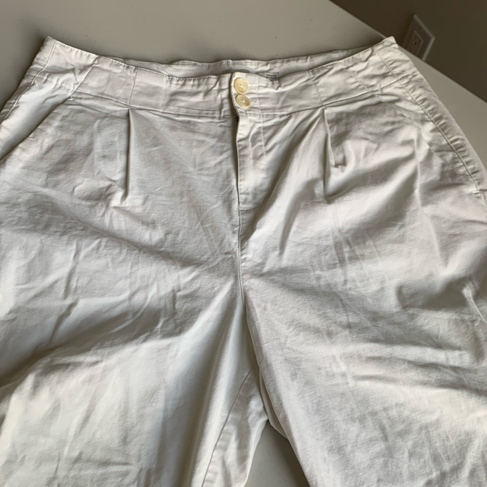 White high waisted pants, cotton with spandex elastic waistband